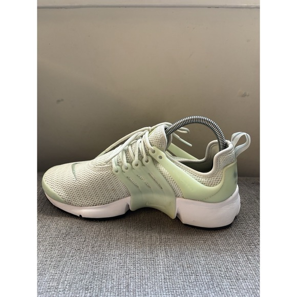 Nike Air Presto 878068-300 Barely Green Low Lace Up Sneakers Size 8 Running Shoe - Picture 6 of 8